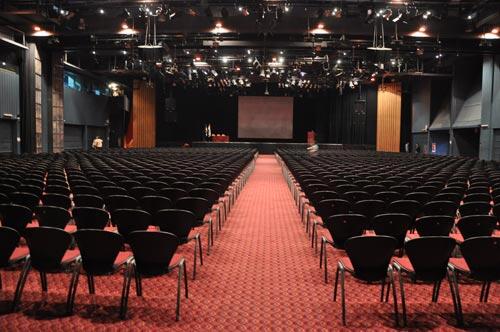 ABustelomza's tweet photo. Auditorio Angel Bustelo Especial para ferias, workshops, recitales, con capacidad para 2000 personas sentadas. http://t.co/byXkiHip7j