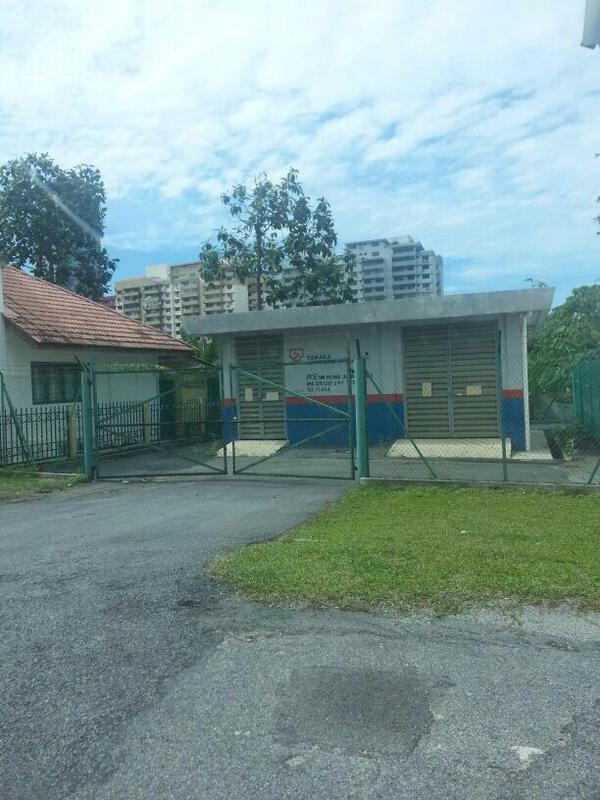 AdrianNCF's tweet image. U knw what happen to the Scout Den site?? It's like that now #VictoriaInstitution