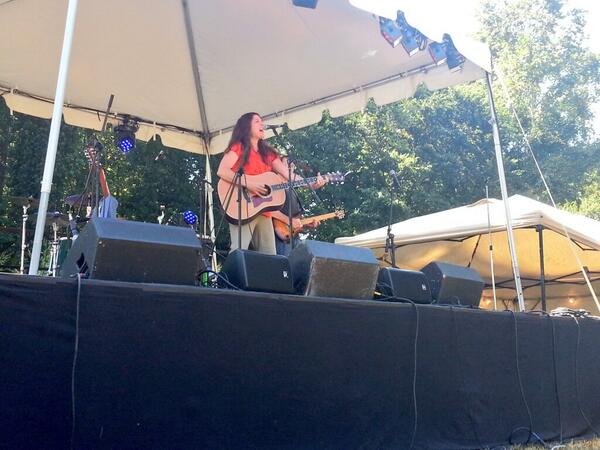 RootsnBrews's tweet photo. .@jenndaniels rockin' out. #rage #rootsnbrews #igetaround http://t.co/7O8Ssc6ntV