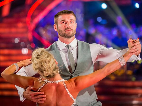 bbcstrictly's tweet photo. We’re hearing complaints about @RugbyBenCohen covering up tonight. Sorry folks he can’t wear a salsa shirt EVERY WEEK http://t.co/DFygCF3xpQ