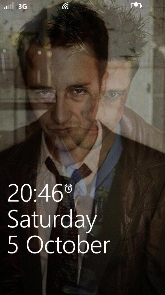 AngelicPostMan's tweet image. //#TweetYourLockScreen