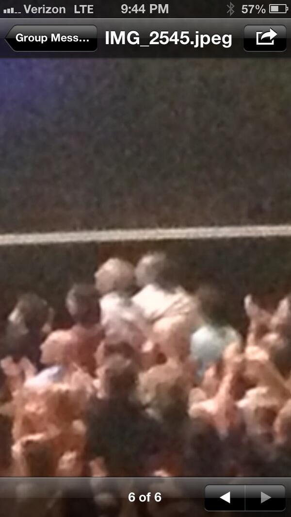 JFL4th's tweet photo. Front row at Hall&amp; Oates http://t.co/UkuI2yF9xE
