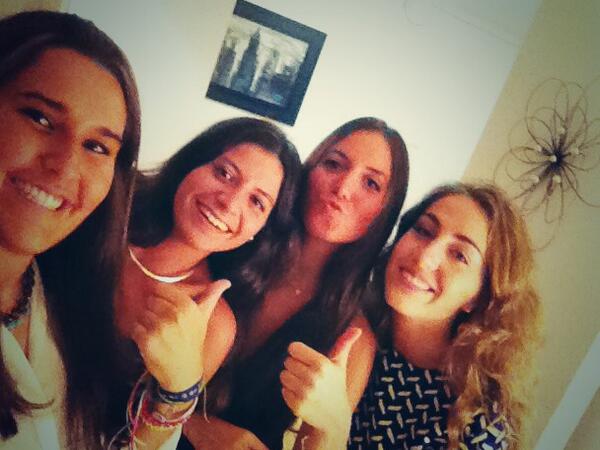 blancafg4's tweet photo. Noche newyorkina @espellanza @marisolbg @blancapastor http://t.co/bqJlLR0LUY
