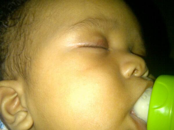 moniqueonlyone's tweet photo. Chilling with this little guy tonight... Could only get a good pic when he's sleep.. #superactive #auntiesman http://t.co/x9StpfQHTm
