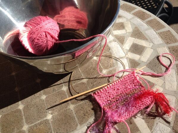 stefawils's tweet image. Sunny day #knitting #swatch #couldntwait