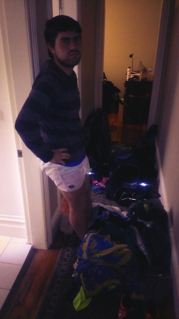 SamAndDtOnTheB's tweet photo. And we're home! 40 hour round trip complete. #offtheb #ourEverest #offtobed #toosleepyforjokes http://t.co/56T7878wzo