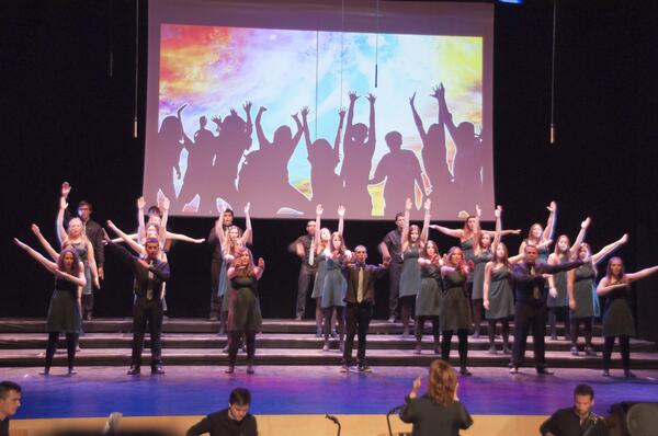 corjovesalou's tweet photo. @happyTV3 Al Cor Jove Vila de Salou volem més nois.Música moderna i musicals.Visita el bloc:http://t.co/MP4AATbclX http://t.co/pqOF2Gve2x