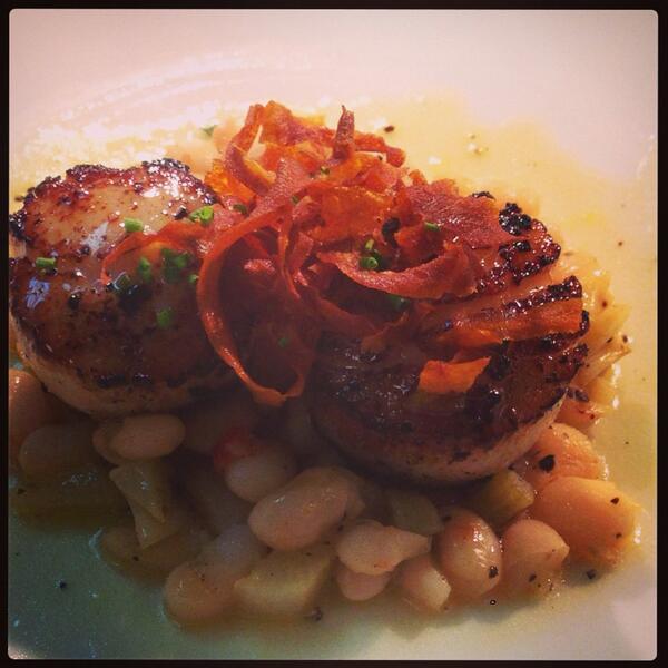 #FallMenu Sea Scallops w/ white beans, fennel &amp; crispy sweet potatoes