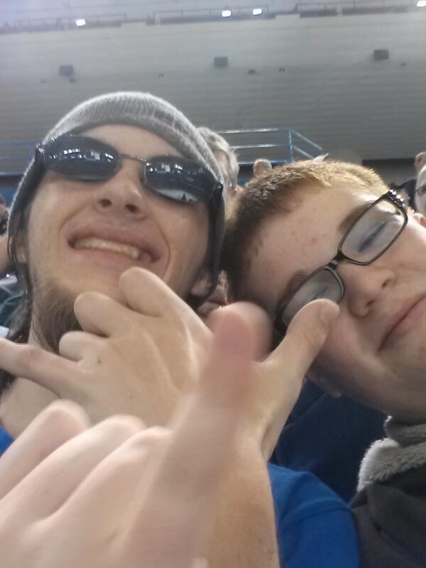 BruceRidzon's tweet image. Wolf pack with C L #SomethingRandom