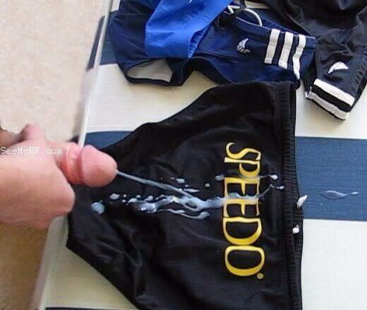 Hotnakedboyss's tweet photo. He loves speedo http://t.co/9CCyPqHGqI