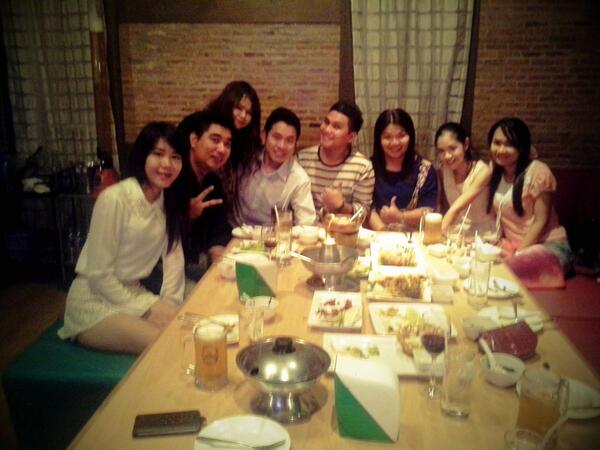 KuAom's tweet photo. เวลาแห่งความสุข ผ่านไปเร็วเสมอ http://t.co/7FETjNyVgN
