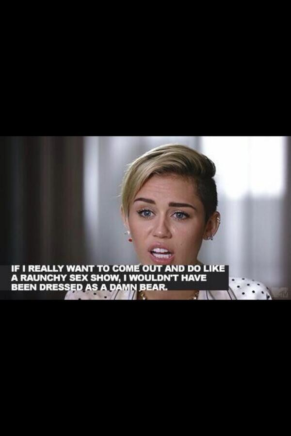 mannytorres1126's tweet image. #MileyCyrusSNL