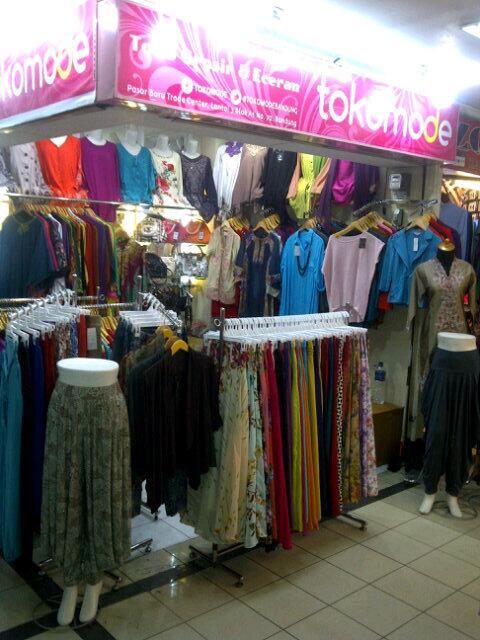 TOKOMODEbandung's tweet photo. Banyak model terbaru lho... Ditunggu ya! http://t.co/66JaKuXMCg