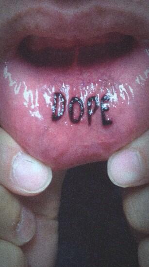 FrikiGroup's tweet image. “@meaagbee: woops. @ASUConfessions http://t.co/jRlPXP3euS” We love babes with tattoos, but this is just dope!