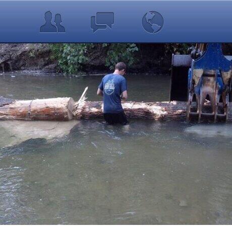 iCloud_23's tweet photo. Workin on Sunday. .Wtf is this all about? #RiverTime http://t.co/SGwsqdZRzA