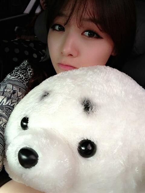 물범물범+_+ 헤헤헤 인기가요 끝나고 스케줄 가는중 항상 응원와줘서 고마워요~+_+