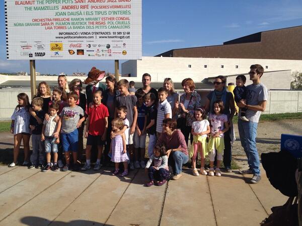cugatmedia's tweet photo. #santcugat celebra la distinció de Ciutat Amiga de la Infància d'@UNICEF http://t.co/o2IiE0hqCp