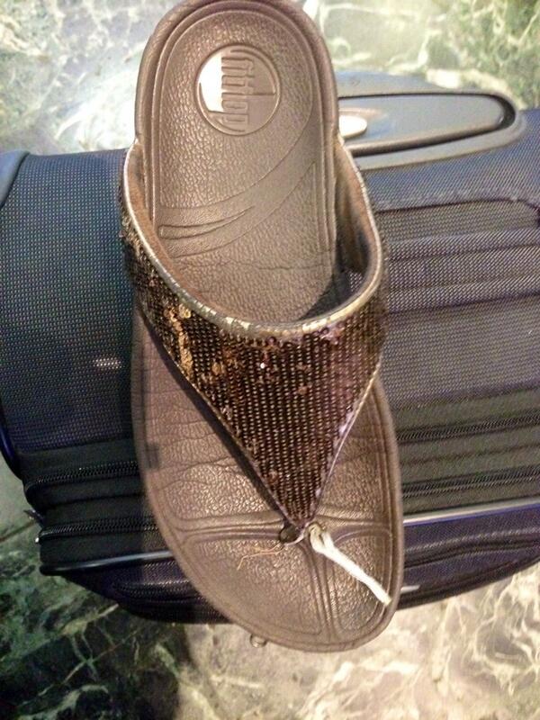 intimatelyYou's tweet photo. Another pair of @FitFlop broken - same as before, not happy - shoe came off my foot @ Euston station! http://t.co/zdQDUisFG1