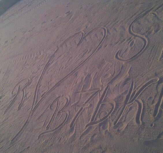 sam4_7's tweet photo. Happy 1.6 anniversary my Love ❤❤❤ @Radwan_Beyrouti forever :) http://t.co/0oqE0RwKCA