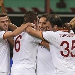 NOTICRACKS tweet media