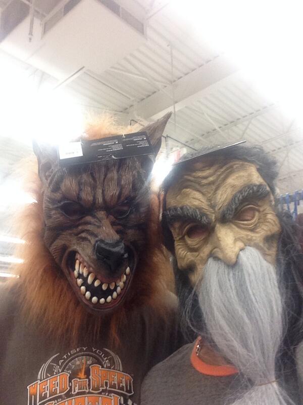 mattkers19's tweet photo. Early morning walmart shopping @steep_a_leep #woodstockwoodshow #firstonesthere http://t.co/yB66Nes3MV