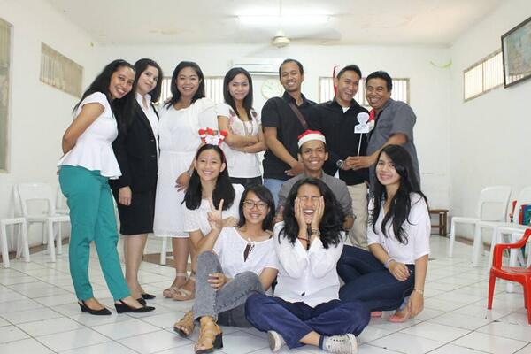 PA_ImmanuelDKI's tweet photo. Pelayan Sekolah Minggu kami, hari ini :D http://t.co/y8N7TqWSwp