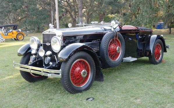 stellesulliston's tweet image. Una delle più attese signore a #ssl13: una #Stutz 8 cilindri #LeBaron pinterest.com/pin/4505007689… #padova #autoamericane