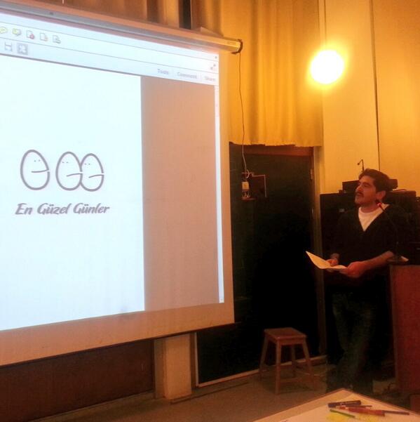 ugursus's tweet image. #uxweekend İstanbul&apos;da En Güzel Günler sunumu yapılıyor, logo çok tatlı olmuş :)