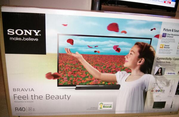 cj_000's tweet image. So, thanks to the NSZ-GU1, I now have TV with MHL for a little bit of time. Nice little set, overpriced. #GTVHacker