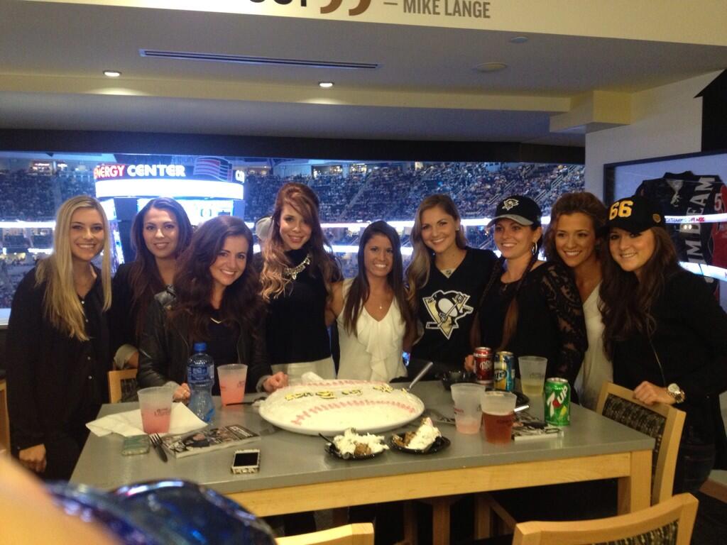 BV6ORODIAAAQo6m.jpg:large