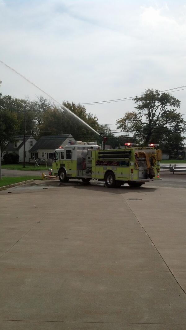 woodlawnfire's tweet image. Taking the advantage of this beautiful buffalo weather today #pumpops #pride #dedication