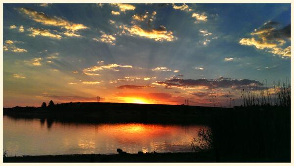 BrandonScheltie's tweet photo. SA sunset. Beautiful... #sunset #sasunsets http://t.co/jq1WMlHZha