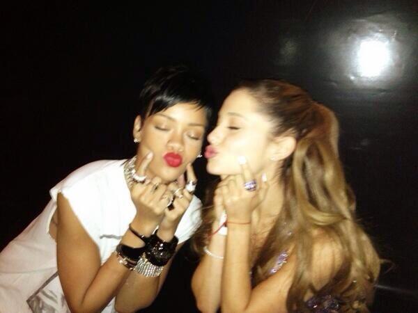 SoFuckinDone's tweet photo. Id give my soul to the devil to be in the middle of this http://t.co/WTWVvm4ia6