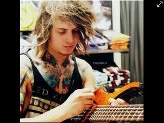 Band_P0sts's tweet photo. Benjamin:)) http://t.co/VpGndtkUTi