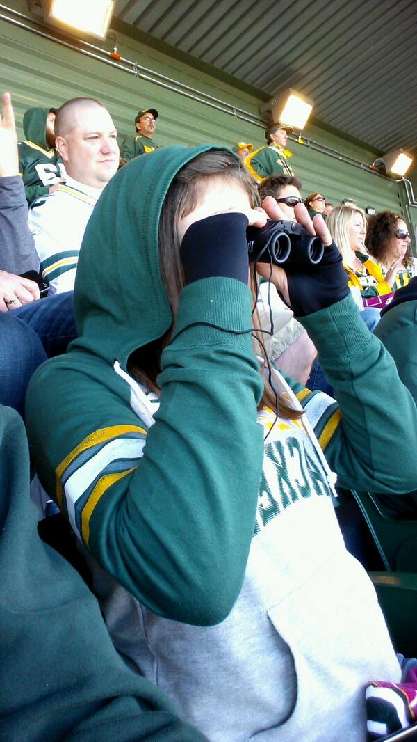 emilyjirik's tweet image. *watching the marching band deep in thought* Amanda- I bet they run laps at practice.. #packergame #gohard @ajirik47
