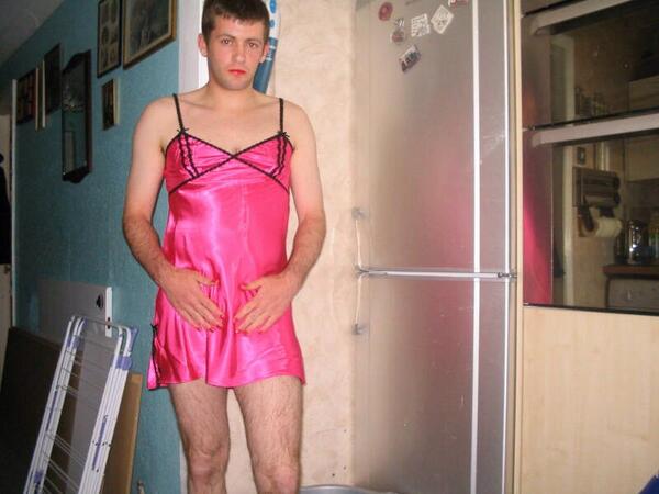 FootMistress's tweet photo. This little slut @UKhumiliated needs to be shagged like a girl. I will rent him out cheaply. Who is interested? http://t.co/rzaASiZEKD