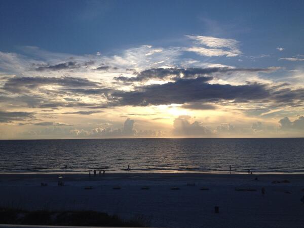 Marieskis's tweet photo. Beautiful evening at the beach #canistayforever http://t.co/BthJPmqHL2