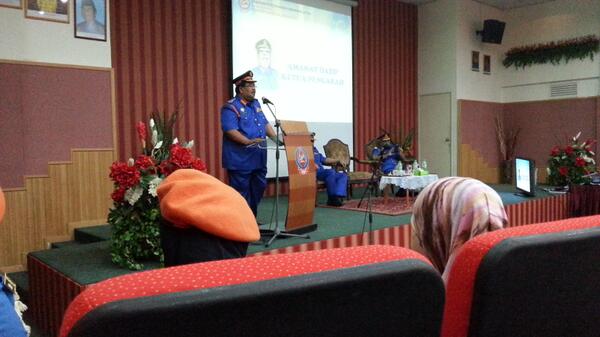 SISPAPUNCAKALAM's tweet photo. Perhimpunan Bulanan Oktober 2013 di ALPHA Bangi @kpjpam @hjzainun @TKPOjpam @roslanppa @hafifiismail @JPAMtwiter http://t.co/ySP9G8ruI9