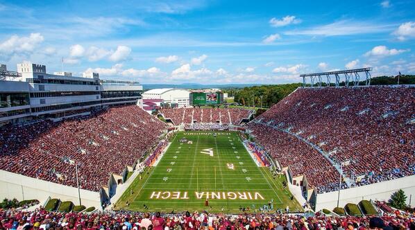 mbrkly's tweet photo. UNC @ VT. Hokies won. #unc/vt #Canon #5D #MarkIII http://t.co/PUbR4E6i4L