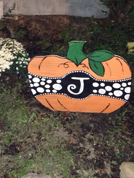 Cljayroe's tweet image. Thank you Allen! Love the pumpkin!