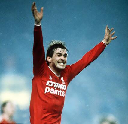 LFC_Photos's tweet photo. Liverpool legend @kennethdalglish #LFC #ynwa http://t.co/ok91NgDls8