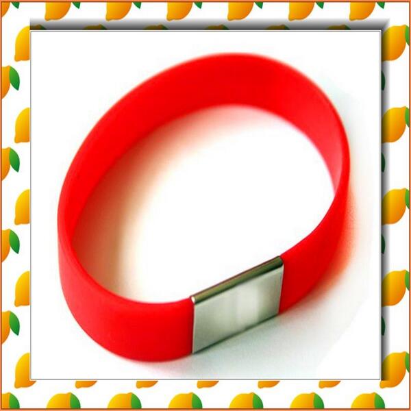 GoWristbands's tweet photo. Get #Silicone#wristbands in amazing variety .http://t.co/eQhZzPnxl8 http://t.co/NMPOF8vP61