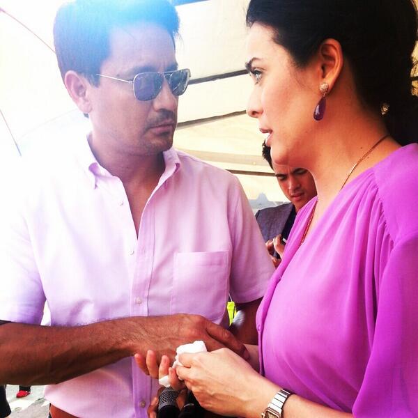 kailawinslet's tweet image. CLOSER LOOK. *cue music* ♡ #seriousmode #punasan #holdinghands #chardawn =)))