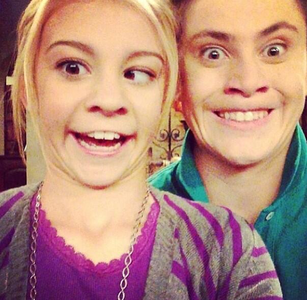 G hannelius live chat