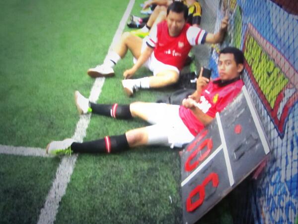KPMB_FC's tweet photo. 10-6. Skor 1 jam pertama http://t.co/bNEMH4pWuv
