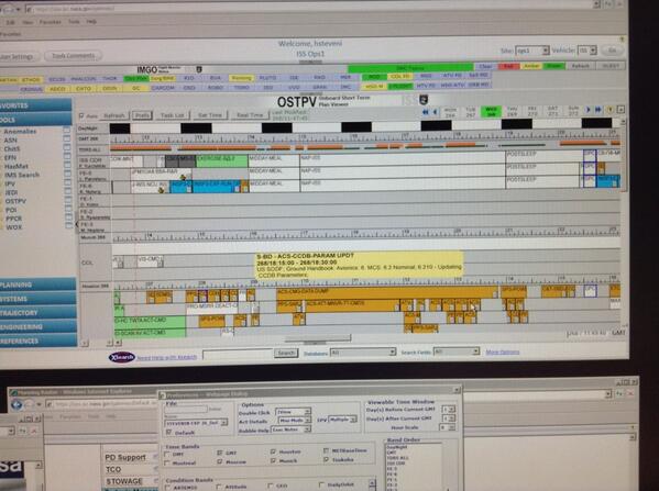 lionelferra's tweet image. #ISS NAP! One of the few time #exp36 will have a scheduled nap to sleep shift due to #exp37 late arrival