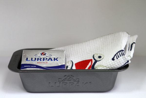 Lurpak's tweet photo. RT for the chance to win 1 of 5 Lurpak baking sets before 6PM 2/10/13
Terms apply/GB only/18+ http://t.co/4MkN0xV8UN http://t.co/NOM3Nben3f