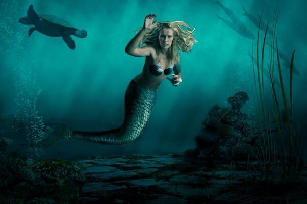 SeaOfPoseidon's tweet photo. Amphitrite #wcw #WomanCrushWednesday #nymph http://t.co/nBMyM9ONhJ