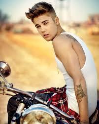 I felt colddd :(( really!! #everyonelovesyou <a href="/justinbieber/">Justin Bieber</a> XD