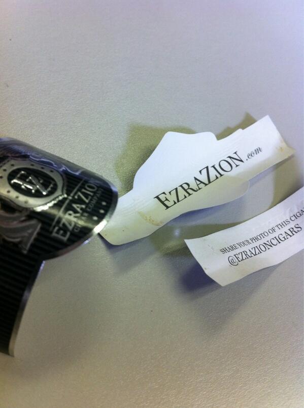 DavidSavona's tweet photo. From the good idea dept.--@EzraZionCigars prints info on the underside of each band. Very clever. http://t.co/gj6W1g469E